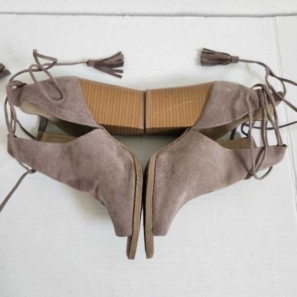 QUPID Stacked Heel Peep Toe Ankle Tie Booties Shoe Sandal 7.5 - Picture 8 of 10